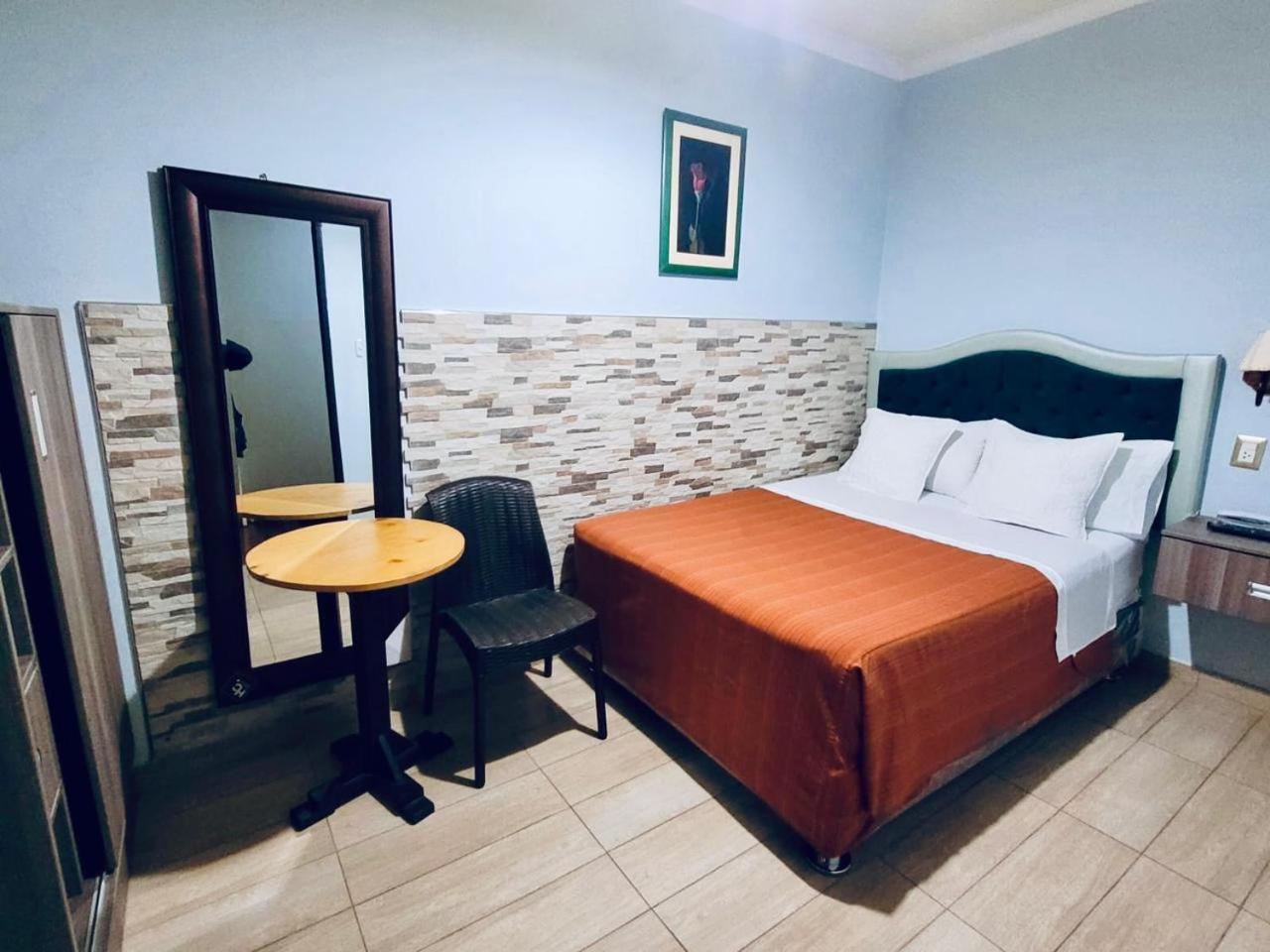 Hotel Tinkus Inn Lima Eksteriør billede